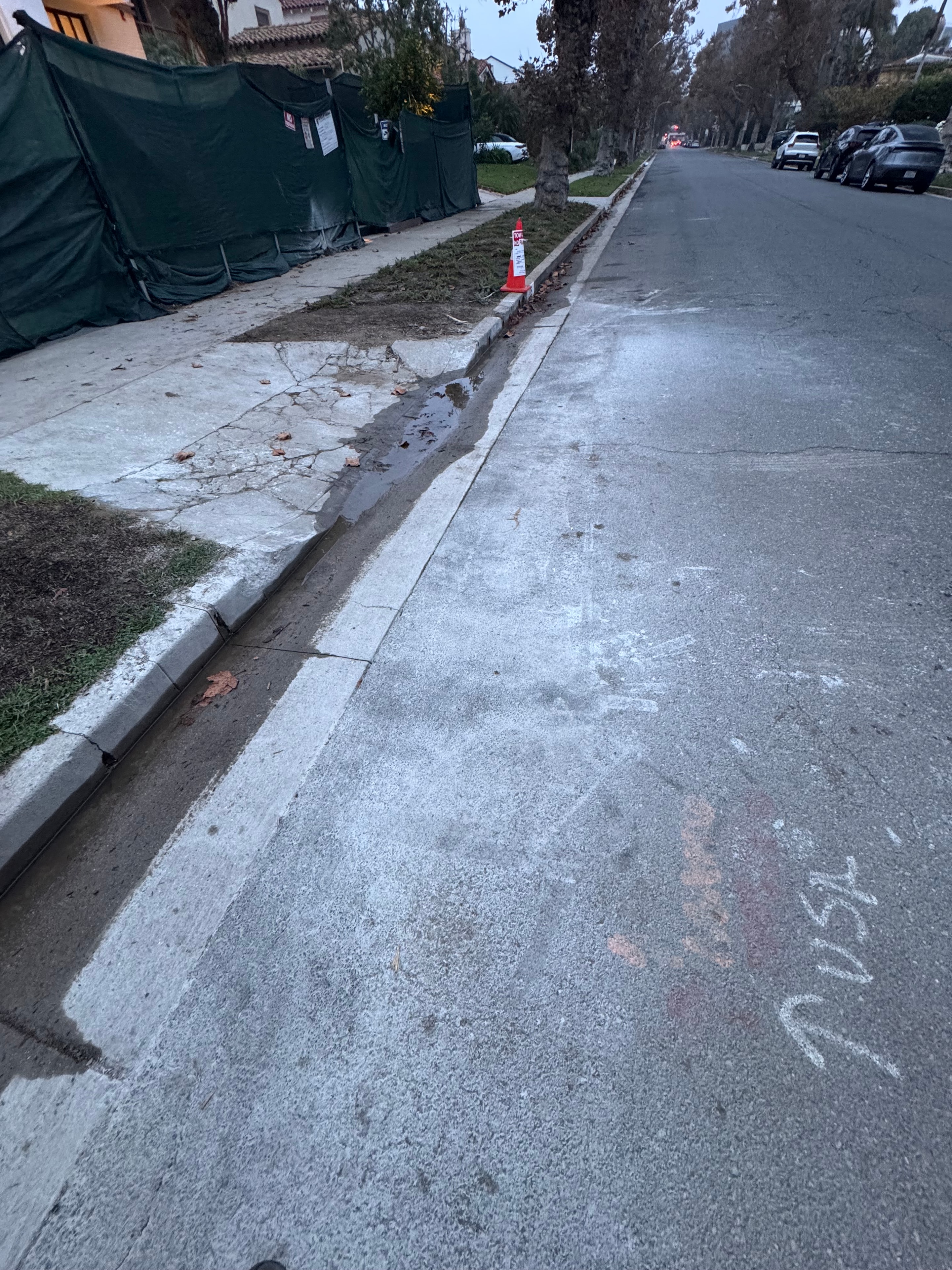 Cracked public works concrete driveway approach apron and sidewalk, Los Angeles County — Concrete Etc., Inc.