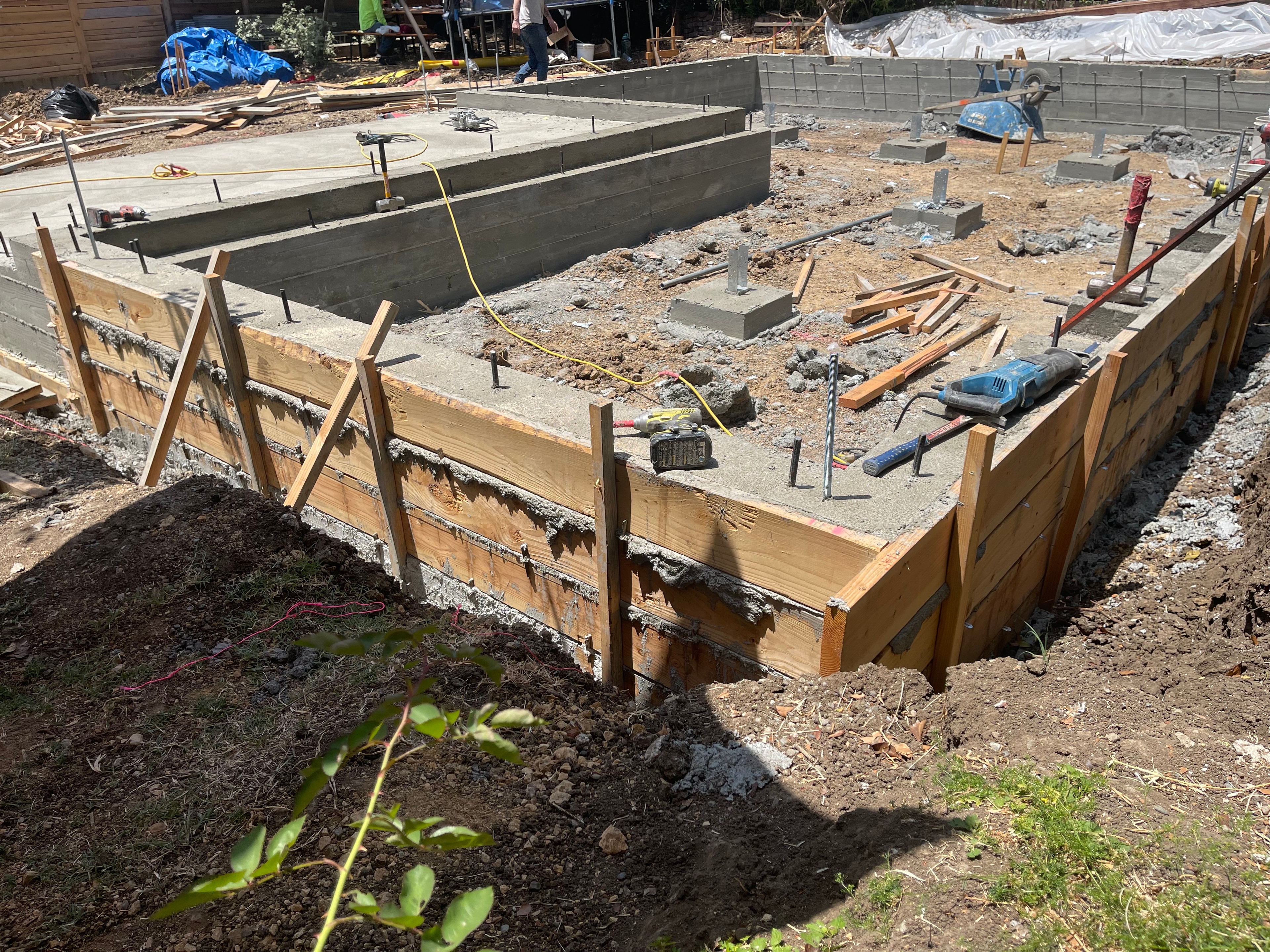 ADU foundation stem wall formwork with poured concrete and anchor bolts, Los Angeles County