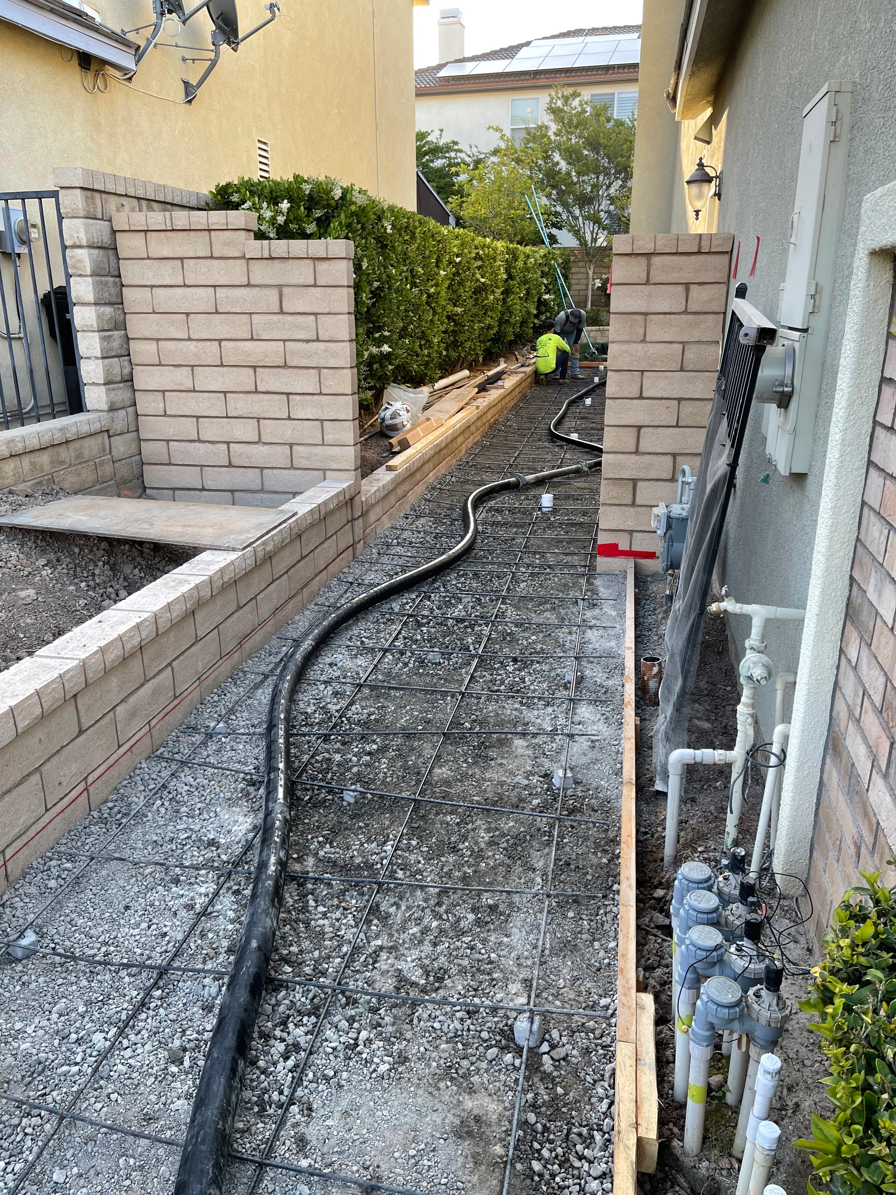 New CMU masonry block walls and pillars — Santa Clarita, CA